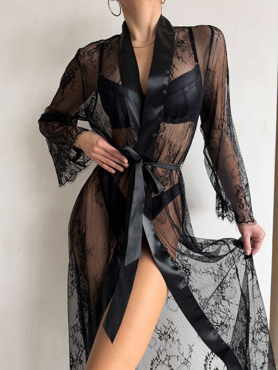 Gudomlig genomskinlig mantel