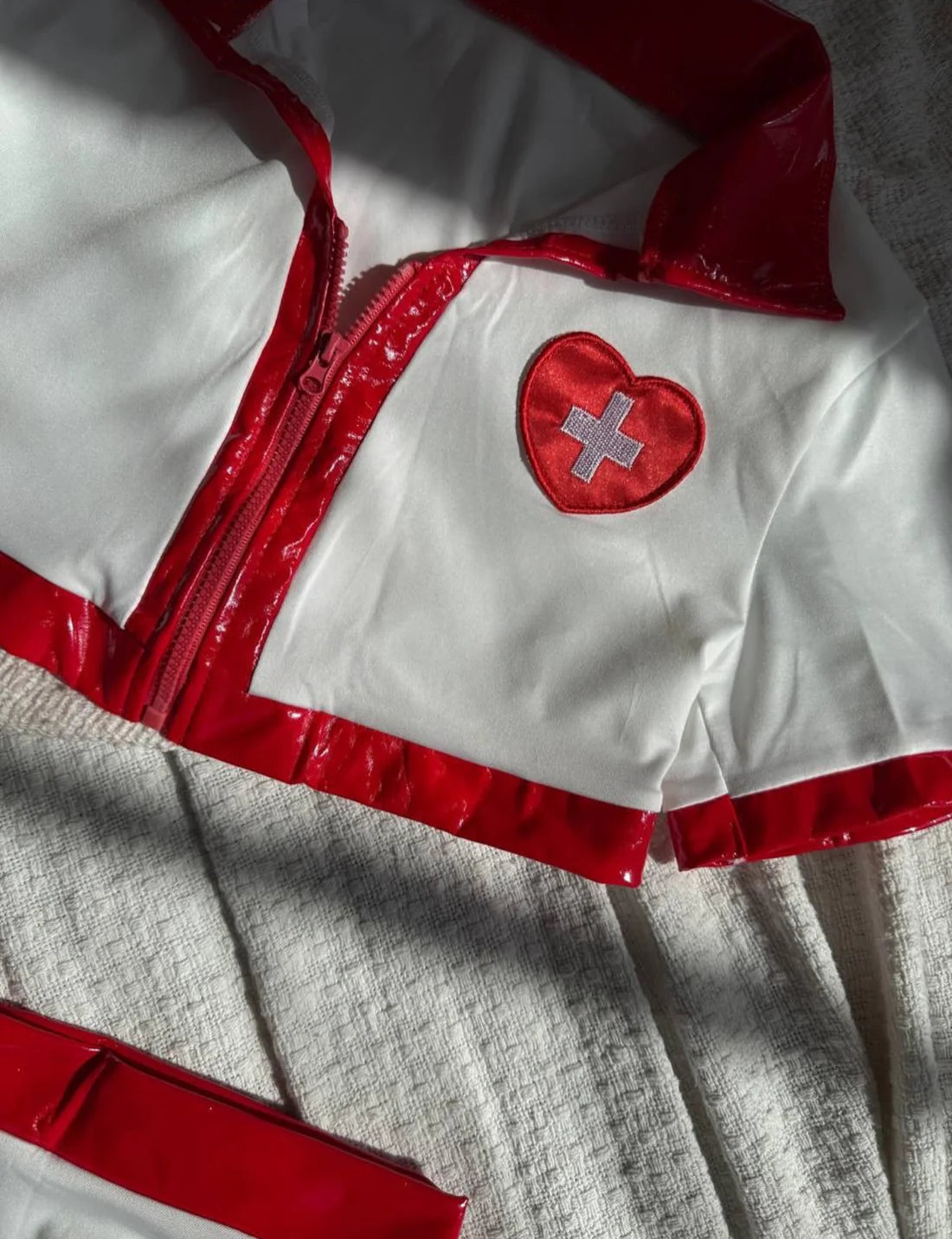 Första hjälpen-cosplayset